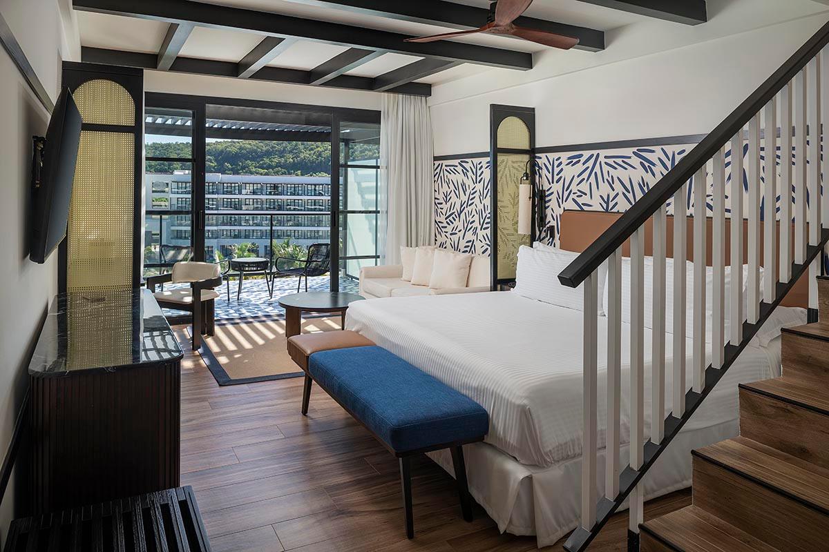 Roof Top, Junior Suite, King Bed, Sofa