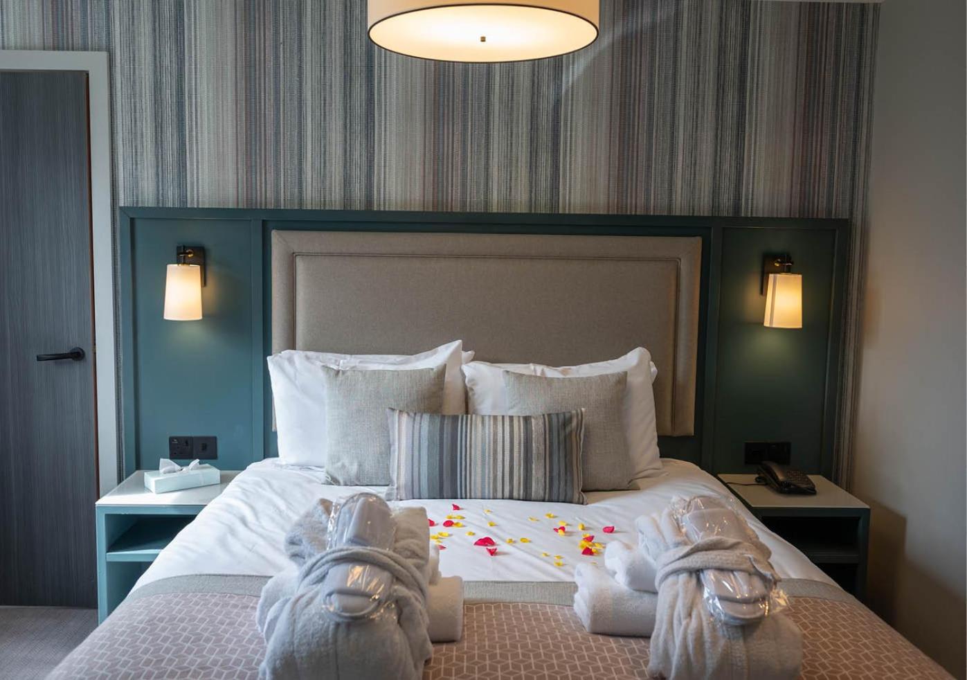 Room, Triple
