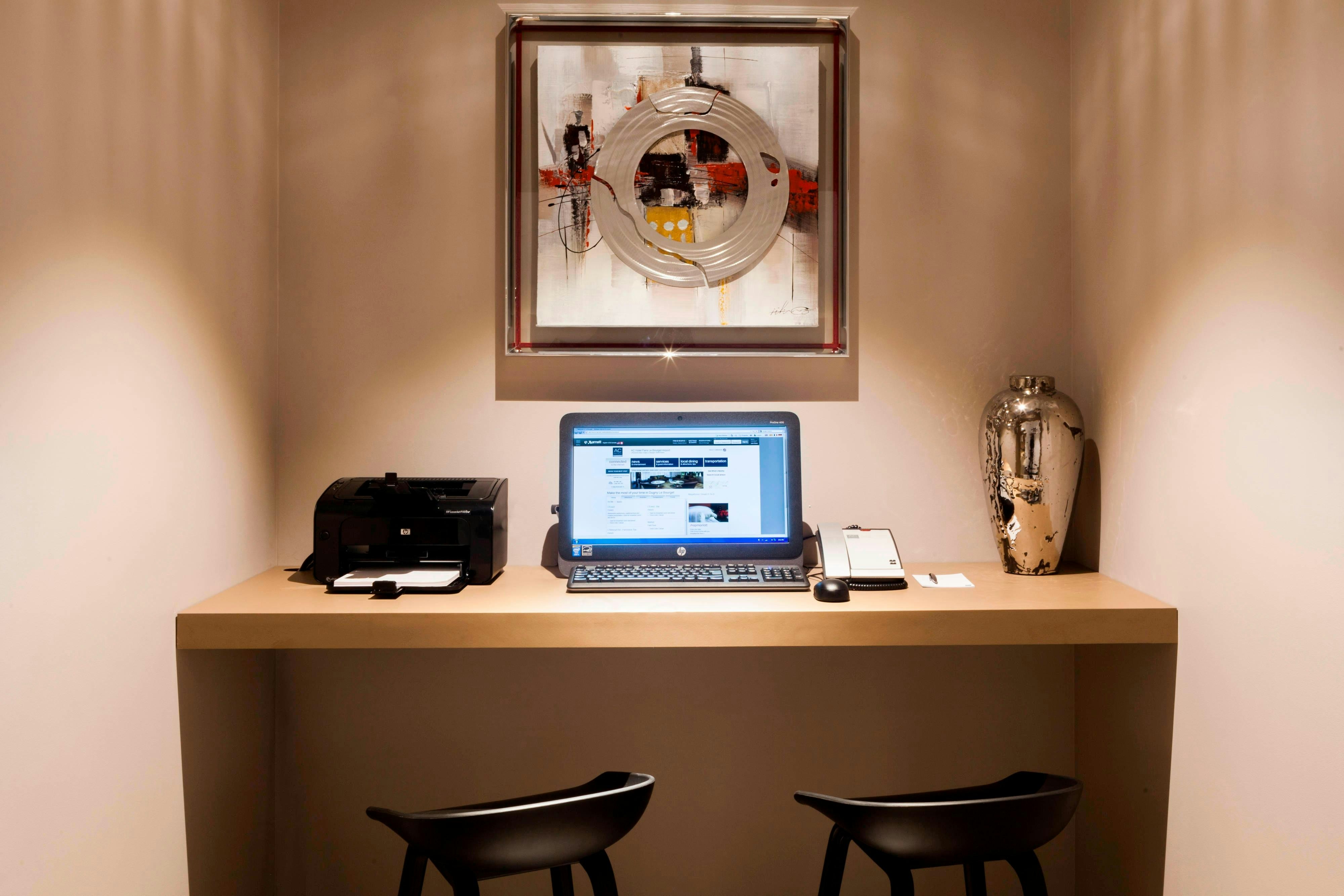 Ac Hotel Paris Le Bourget Airport 46/50