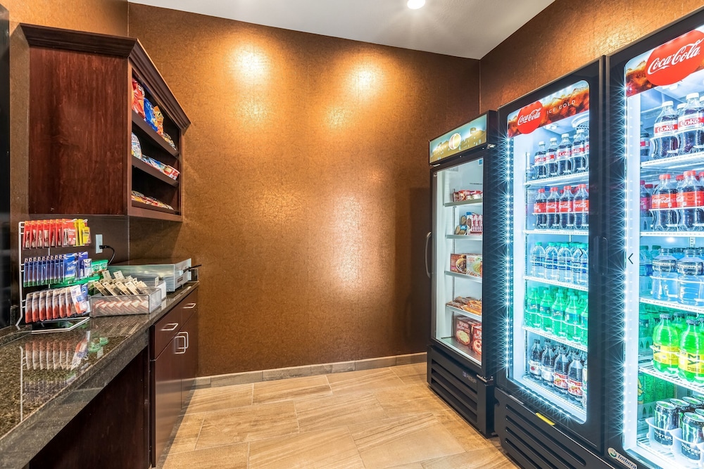 Cobblestone Inn & Suites - Fairfield Bay 29/42