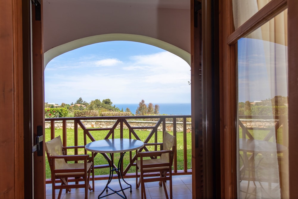 Sea View Village 37/50