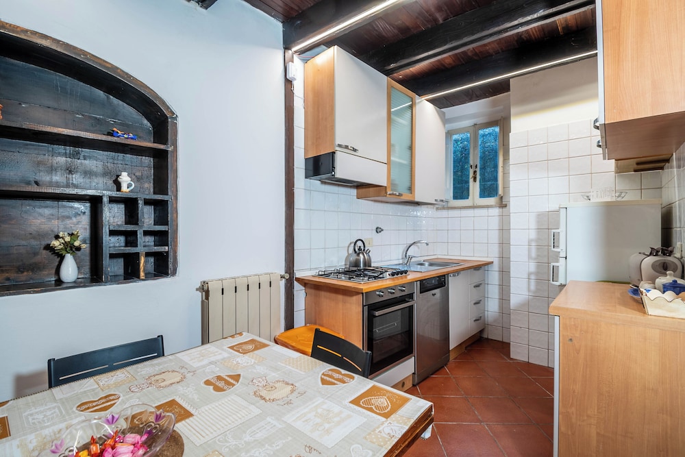 The House In Trastevere 8/48