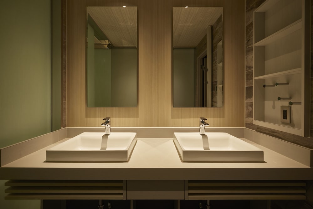 ALFIT HOTEL & BAR AKASAKA 50/50
