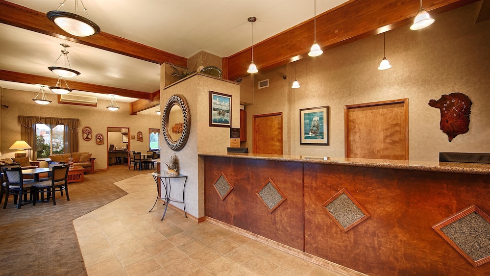 Best Western Holiday Hotel 2/18