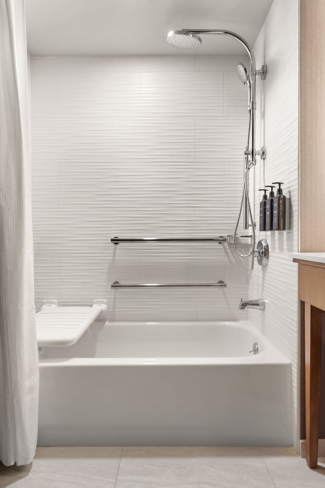 Delta Hotels by Marriott Midwest City at the Reed Conference Center 43/43