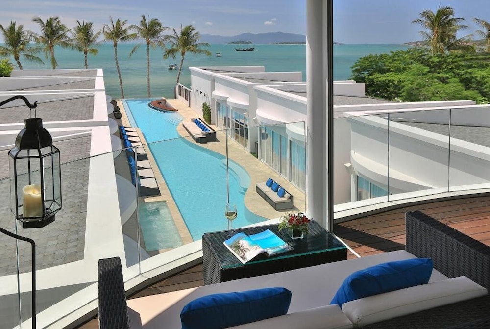 swimming pool spa
