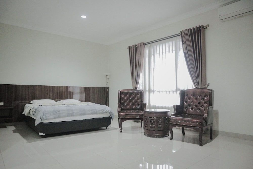 Aries Biru Hotel and Villa 10/49
