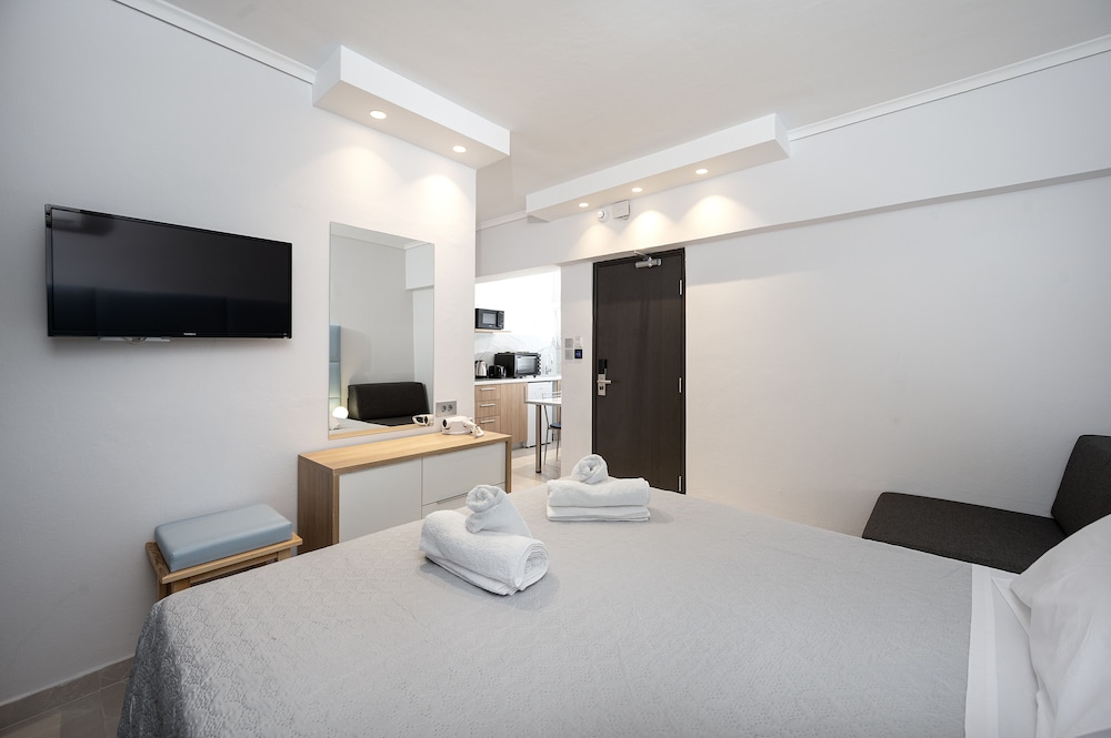 Poseidon Hotel 39/50