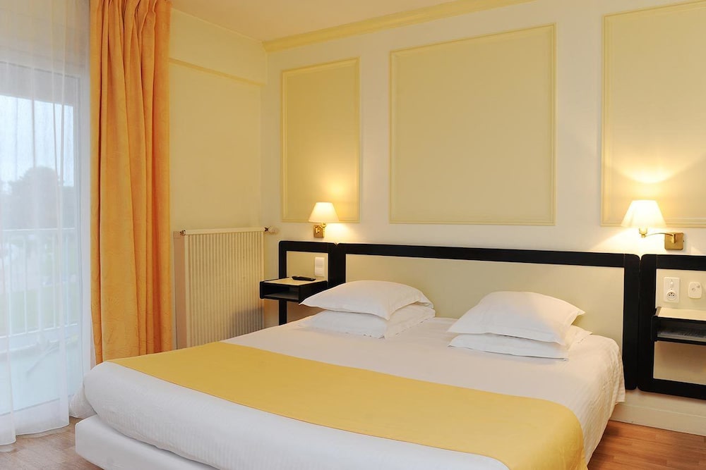 HOTEL BEAU RIVAGE 39/65