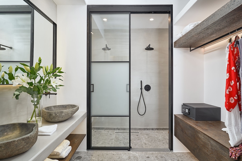 Ubud Mykonos 50/50