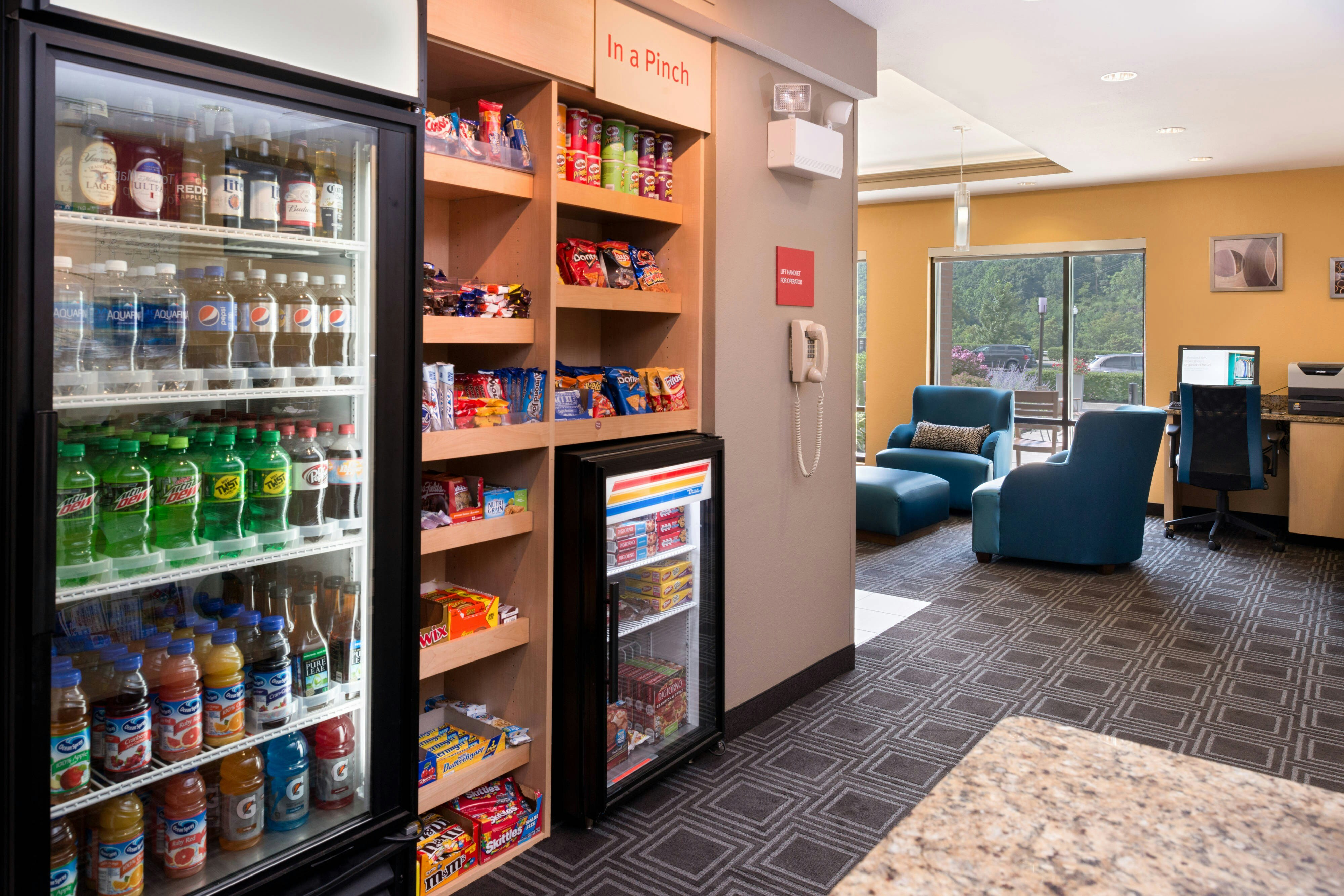 TownePlace Suites by Marriott Huntington 42/44