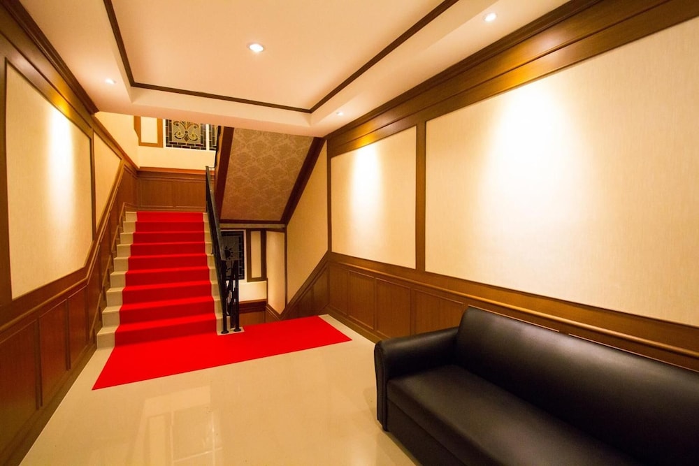 The Lion King Hotel 25/63