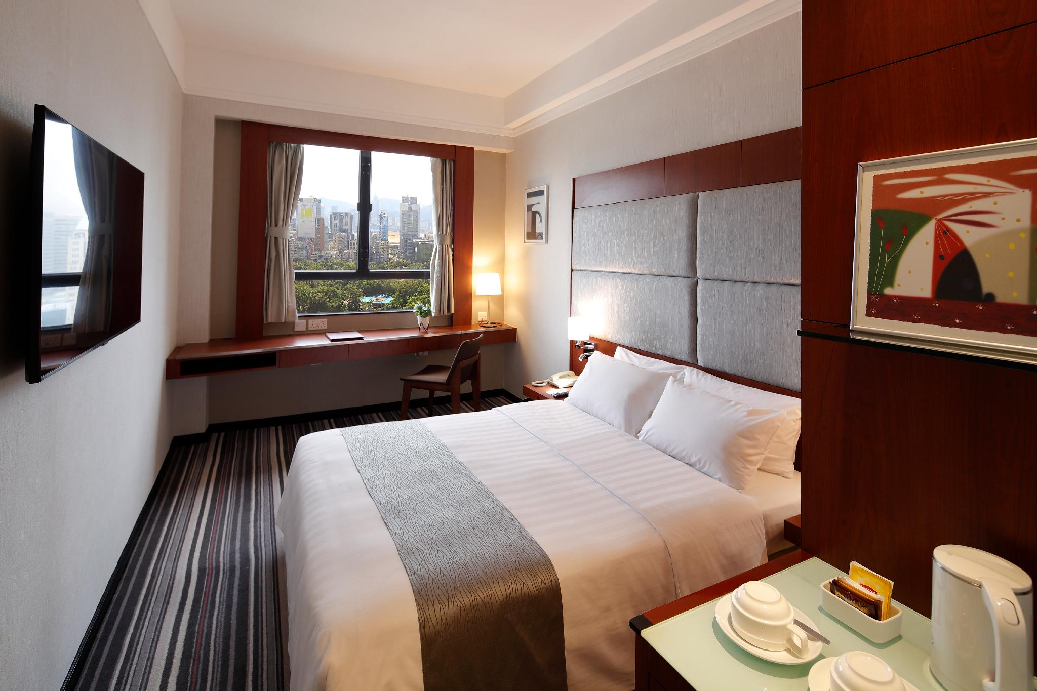 Harbor, 1 Queen and 1 Single Bed, Queen Bed, with Extra Bed, Park View