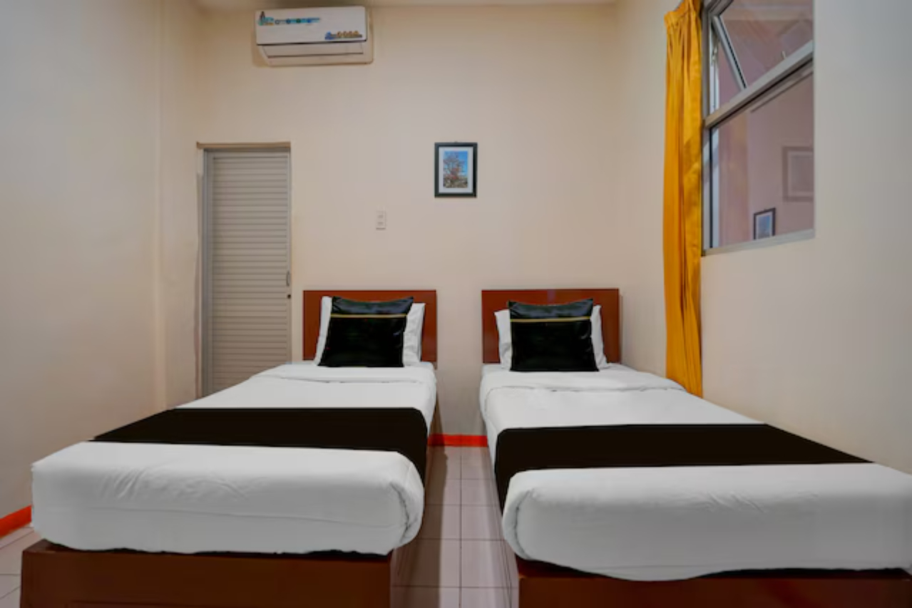 Townhouse Oak near RSUD Dr Zainoel Abidin formerly Poma Hotel 26/46