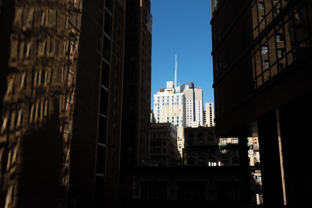 Hotel Stanford New York 52/57