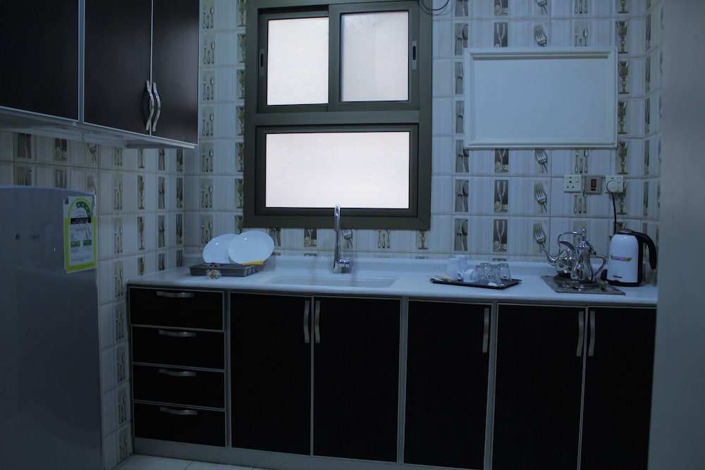 عروس الفيصلية للوحدات السكنية المفروشة(Aros Alfaisaliah Furnished Units) 66/73
