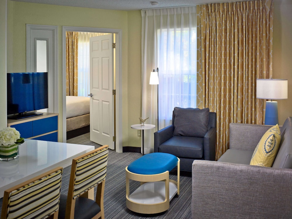 Sonesta Es Suites Cincinnati - Sharonville East 22/34