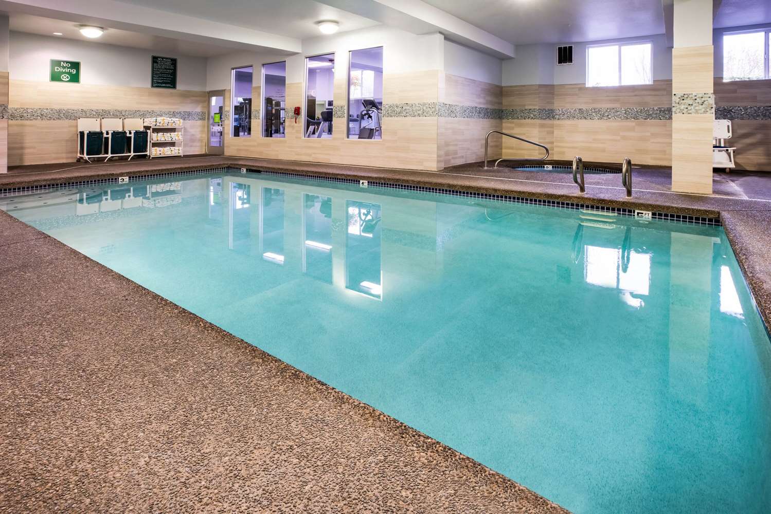La Quinta Inn & Suites by Wyndham Portland Airport 28/43