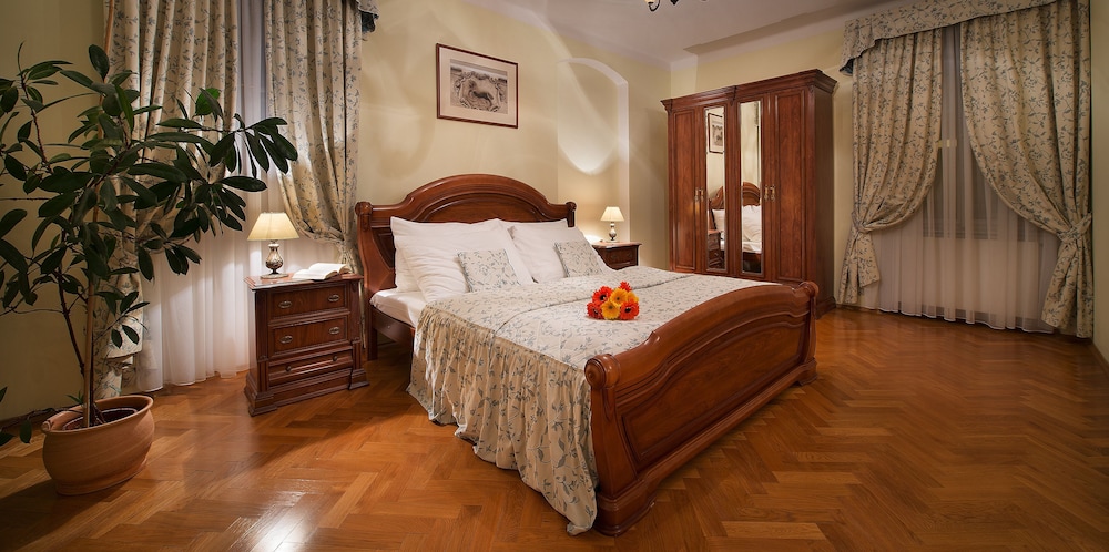 Boutique Hotel Constans 16/50