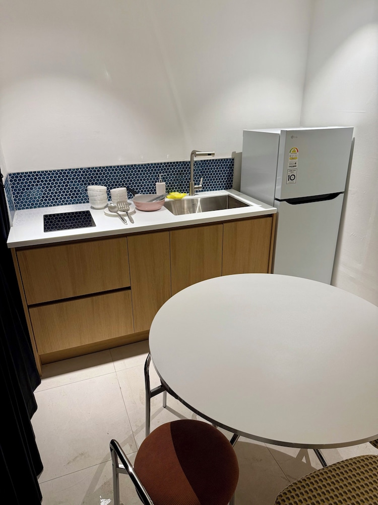 Jeju Slim Hotel 52/61