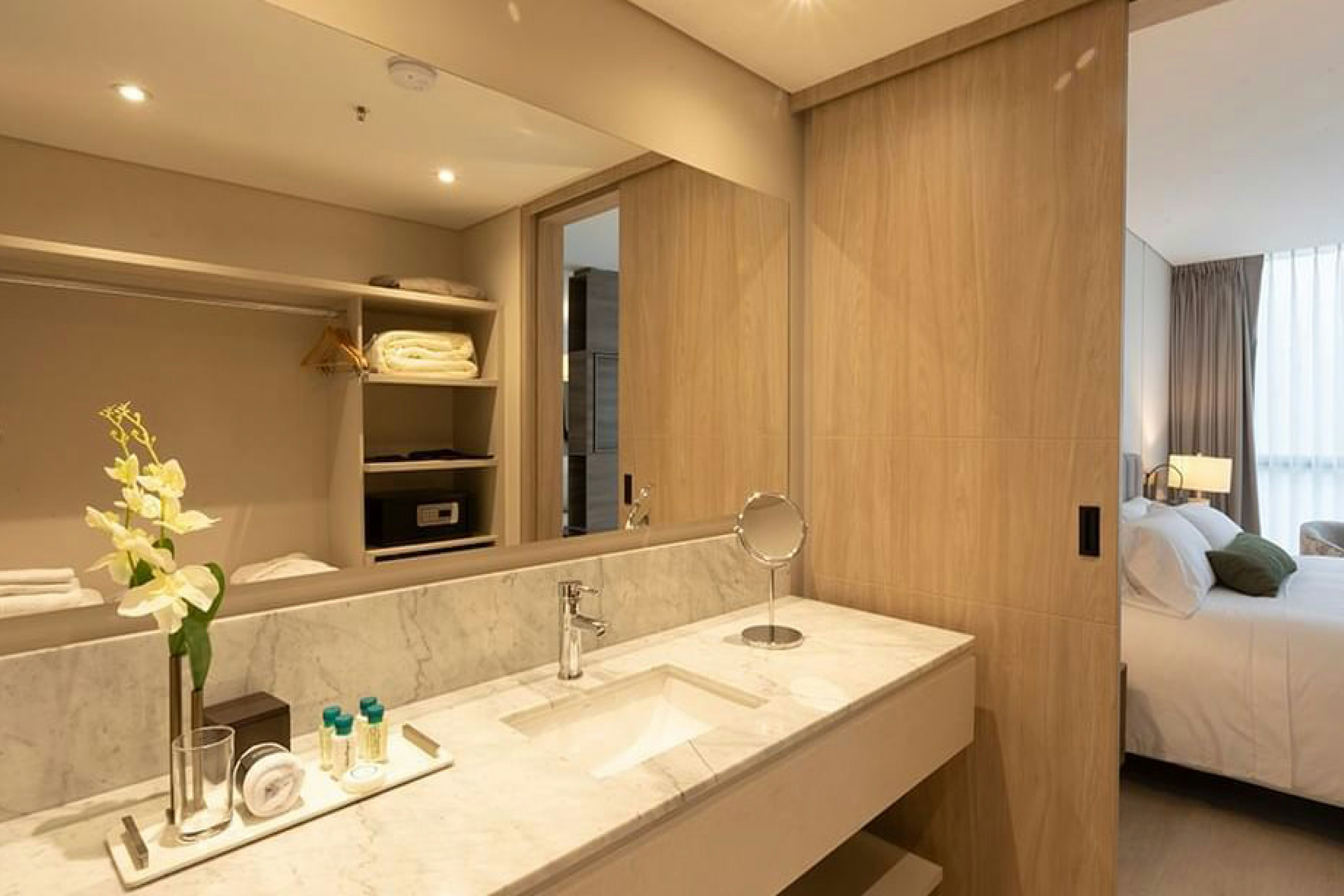 York Medellin, Curio Collection by Hilton 57/60