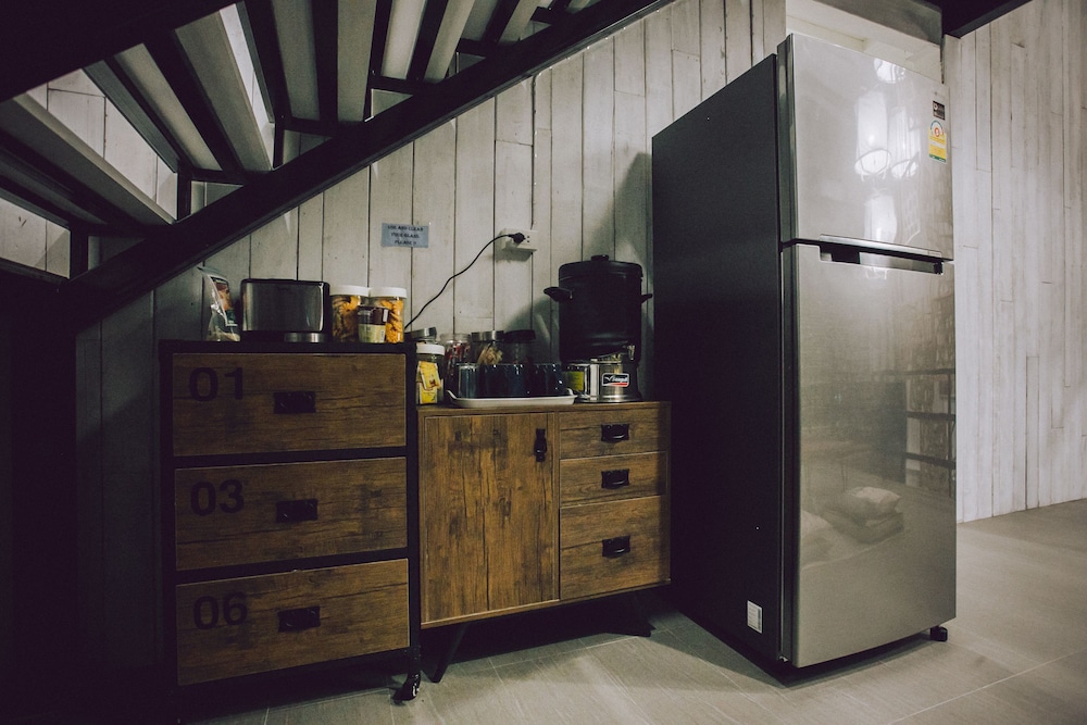 The Street Hostel Koh Lipe - Adult Only 7/42
