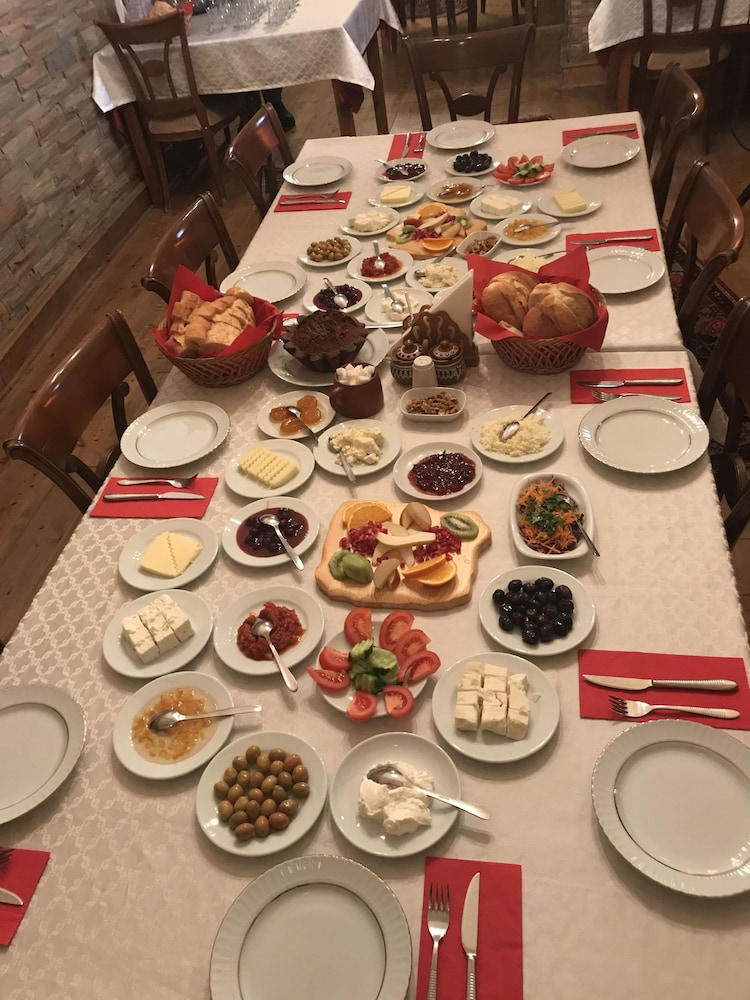 Old Greek House 14/19