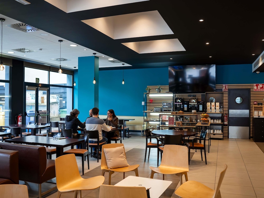IBIS BARCELONA RIPOLLET 52/72