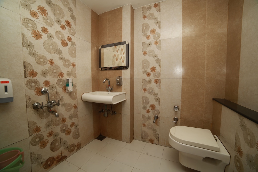 HOTEL VISHRAM 42/45