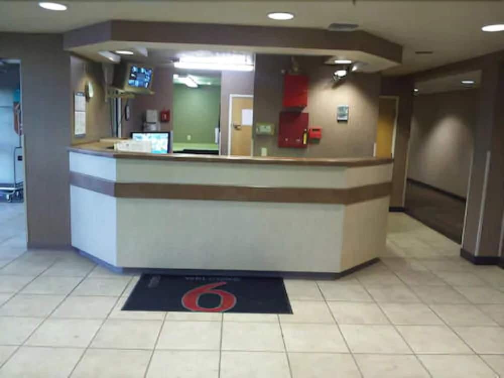 Motel6 Bernalillo, NM 13/62