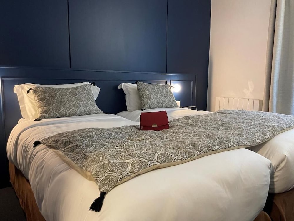 Hotel Pergolese - Paris Champs Elysees 24/70