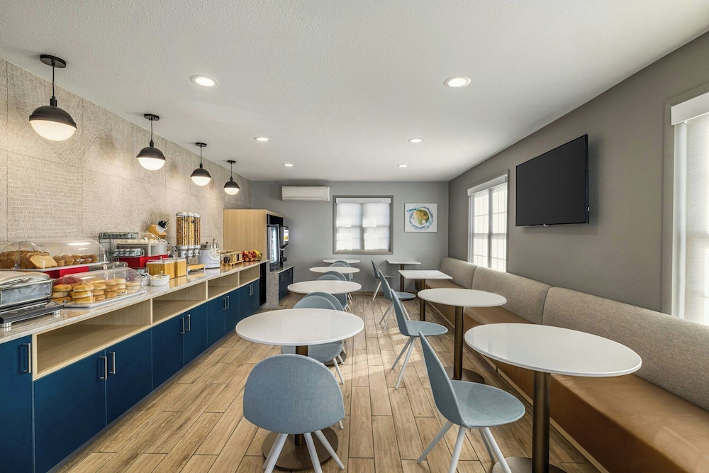 Towneplace Suites By Marriott Detroit Dearborn 19/33