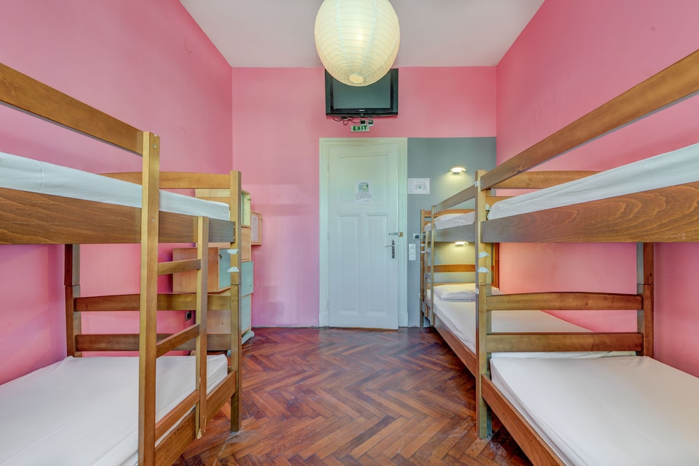 Adriatic Hostel 23/34