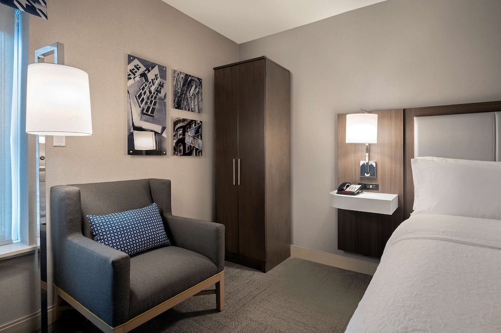 Hampton Inn Boston Cambridge 18/38
