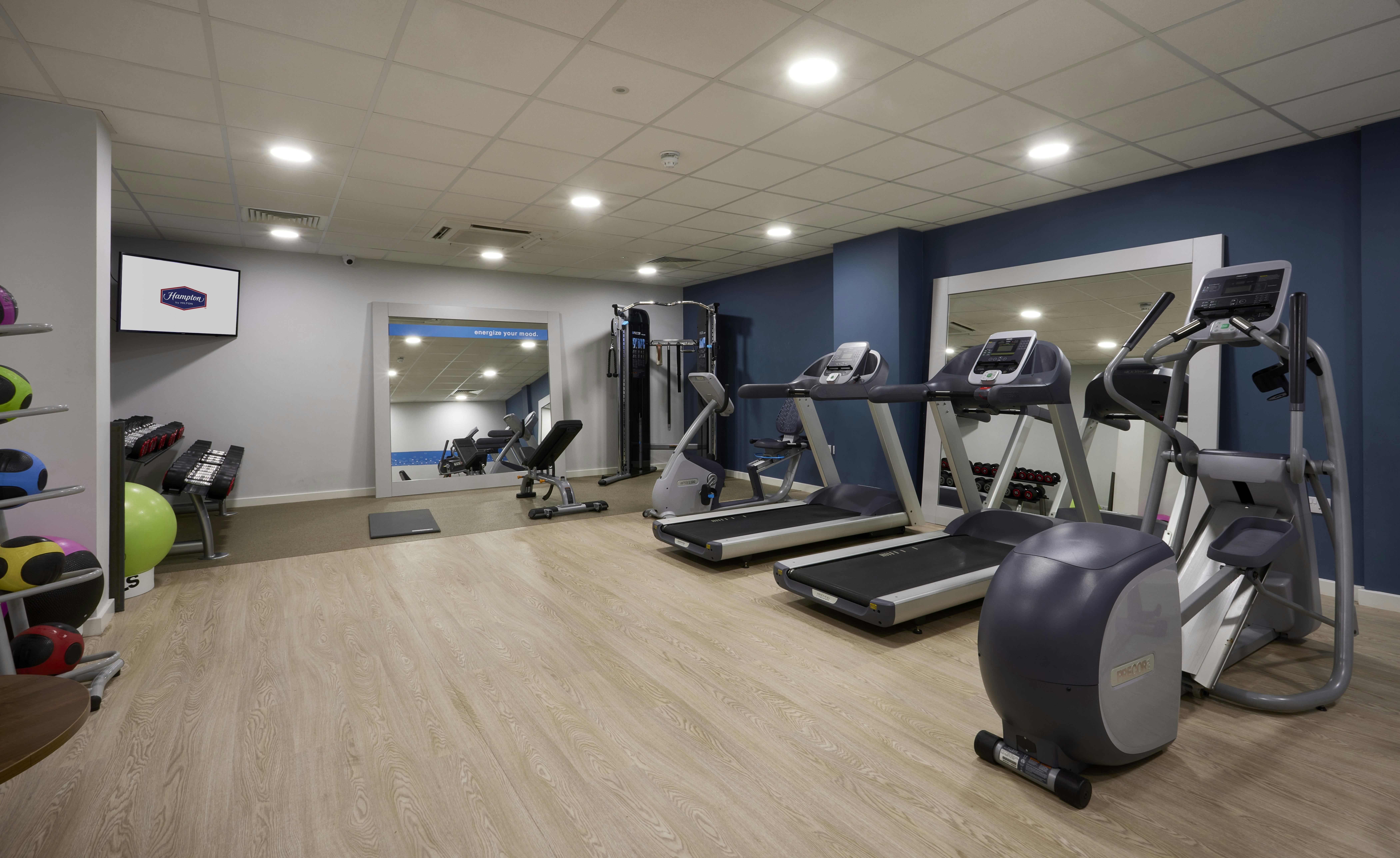 Hampton By Hilton Humberside Airport 19/38