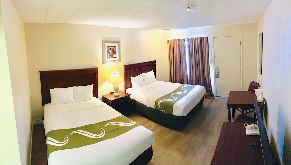 Niagaras Best Inn 9/24