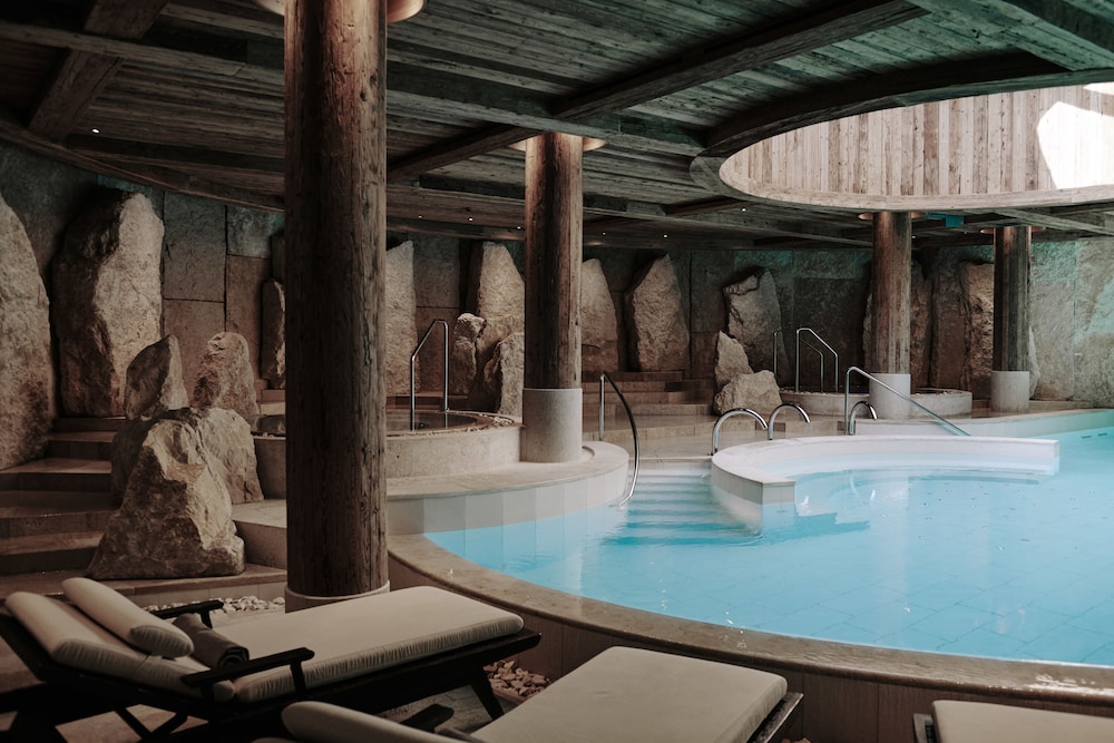 THE ALPINA GSTAAD in SAANEN