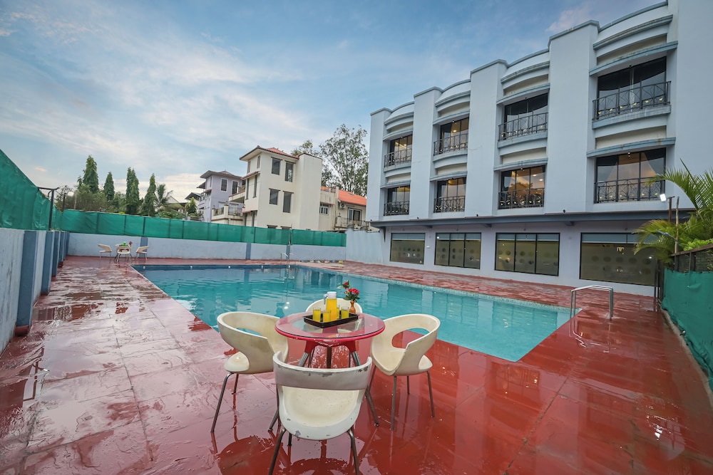 Hotel Aristro 6/50
