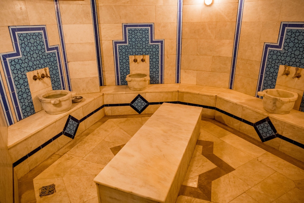 Selcuk Hotel Sems I Tebrizi 44/93
