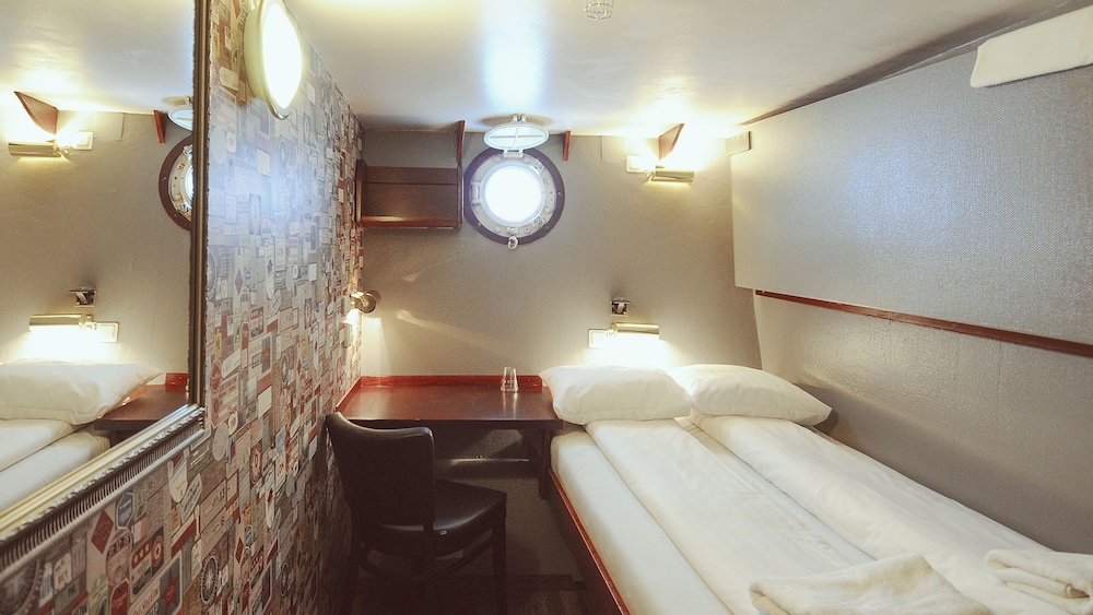 Rygerfjord Hostel 38/65