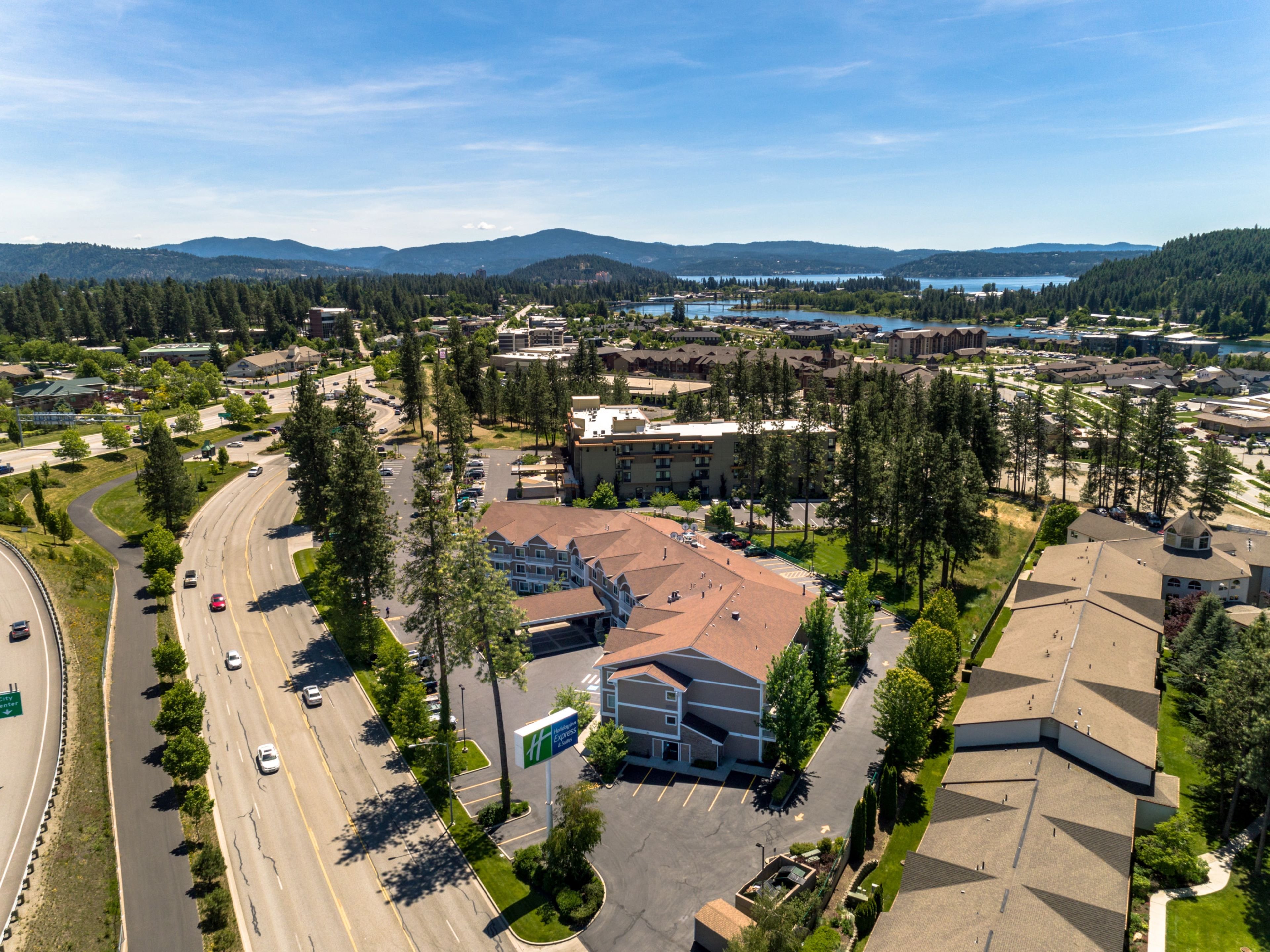 Holiday Inn Express and Suites Interstate 90 17/19