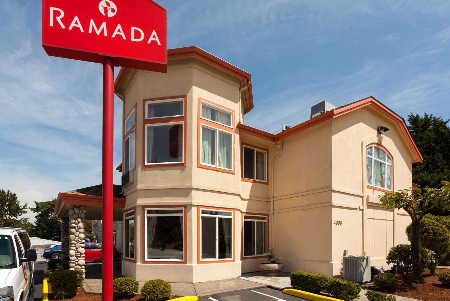Ramada By Wyndham Seatac Airport North 2/12