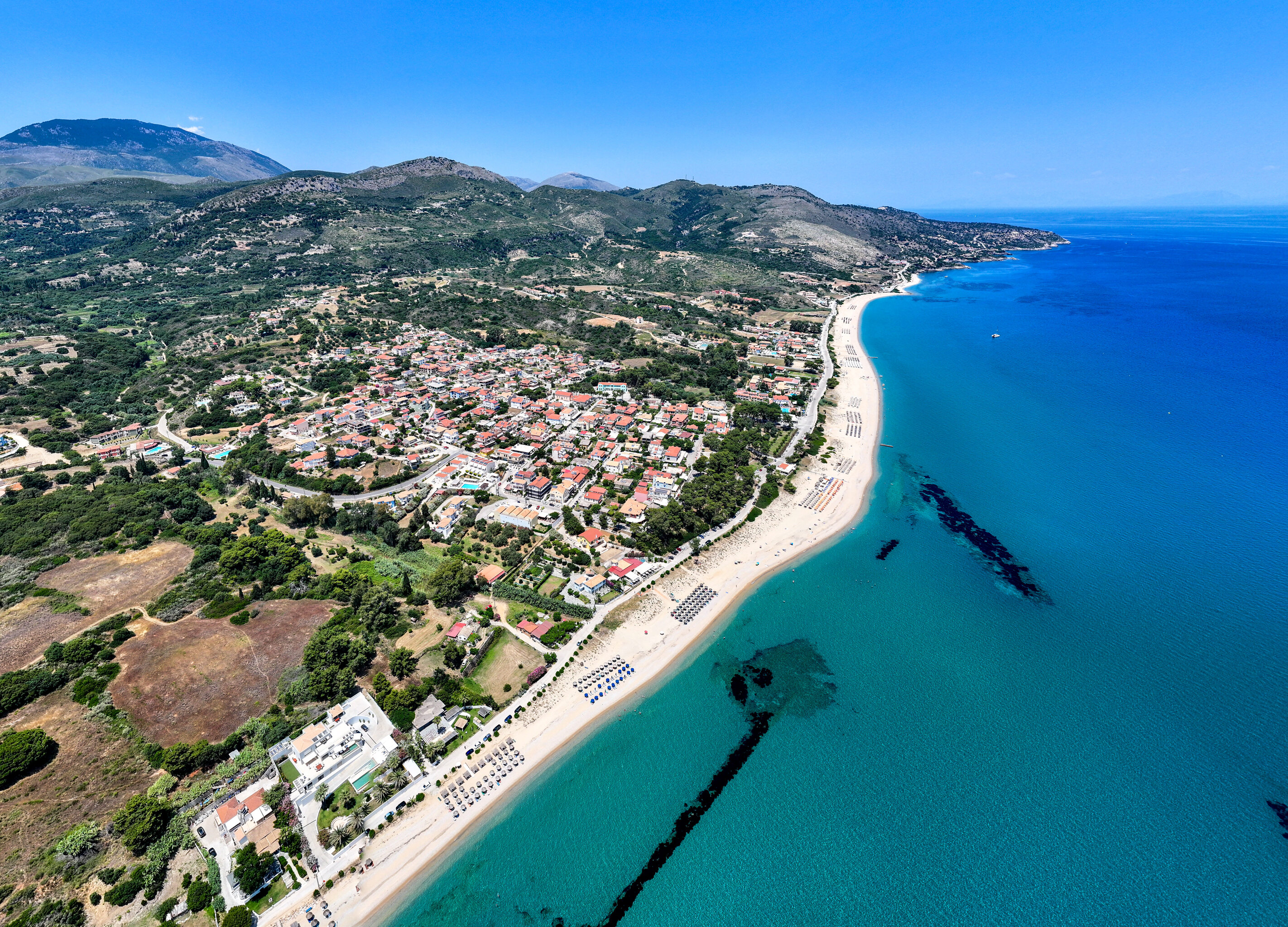 Dionysios Studios 24/50