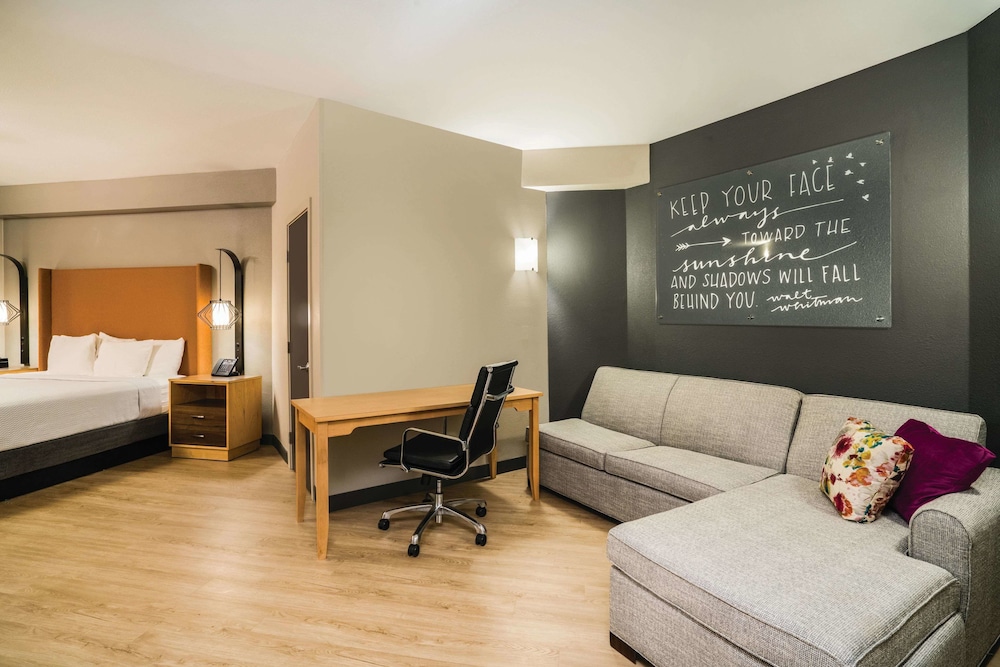 La Quinta Inn & Suites by Wyndham Chattanooga-Hamilton Place 36/45