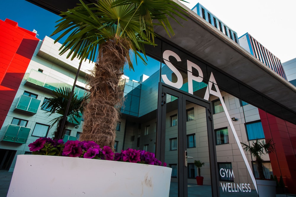 Hotel Spa Ciudad de Binefar 2/43