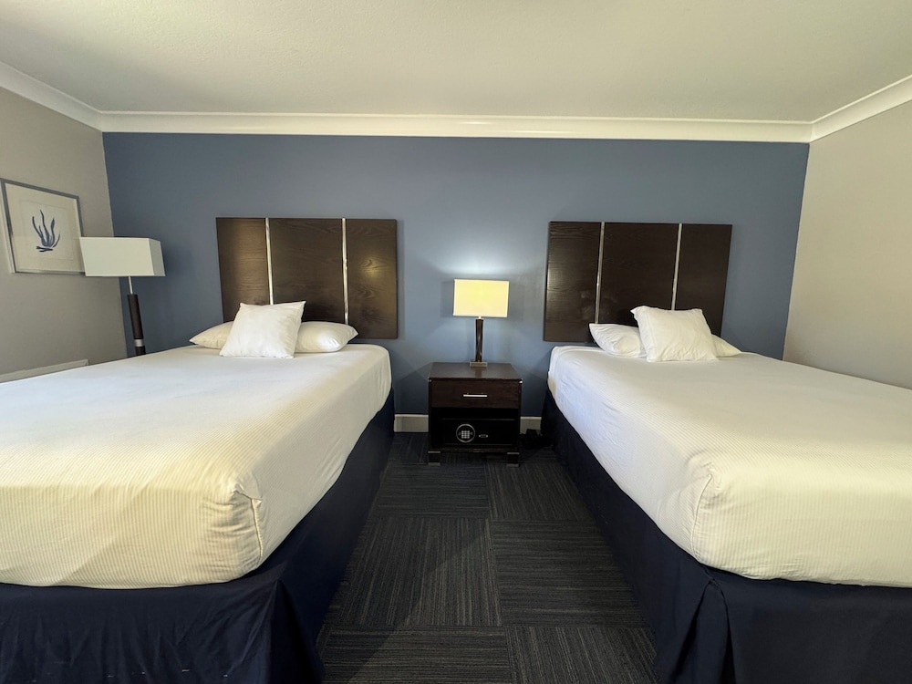 Executive, 2 Queen Beds, Jetted Tub