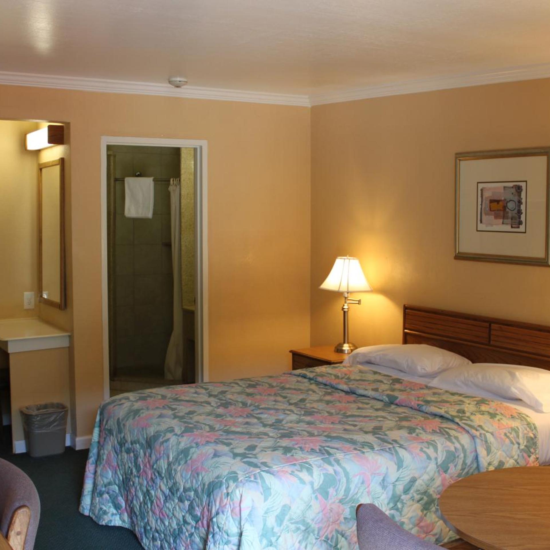 Villa Inn 7/33