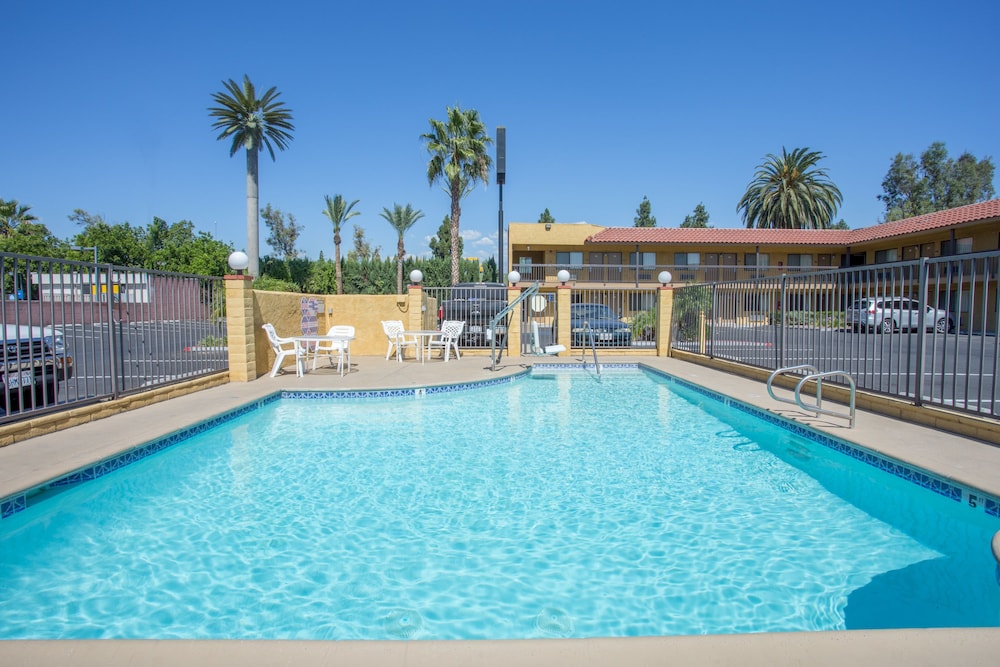 Hotel Seville 34/59