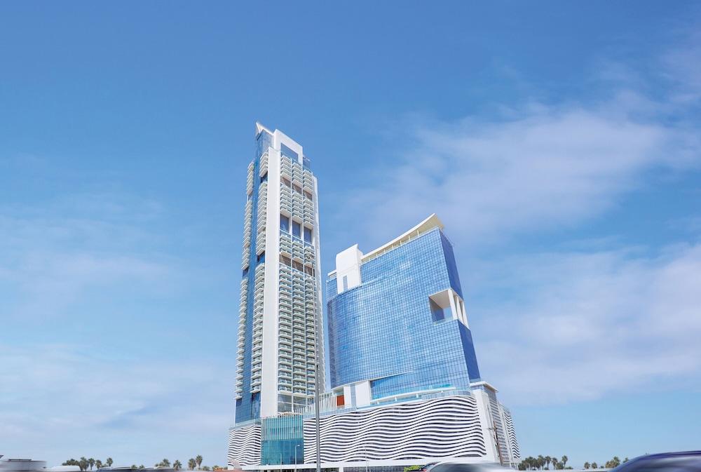 Movenpick Jumeirah Village Triangle 3/82