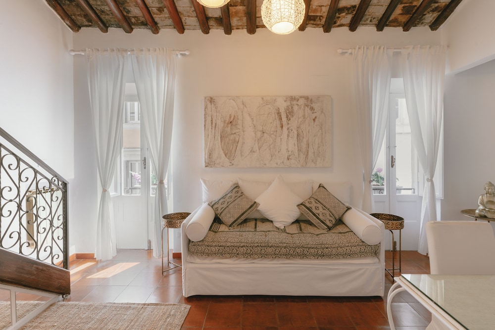 Navona Home 36/50